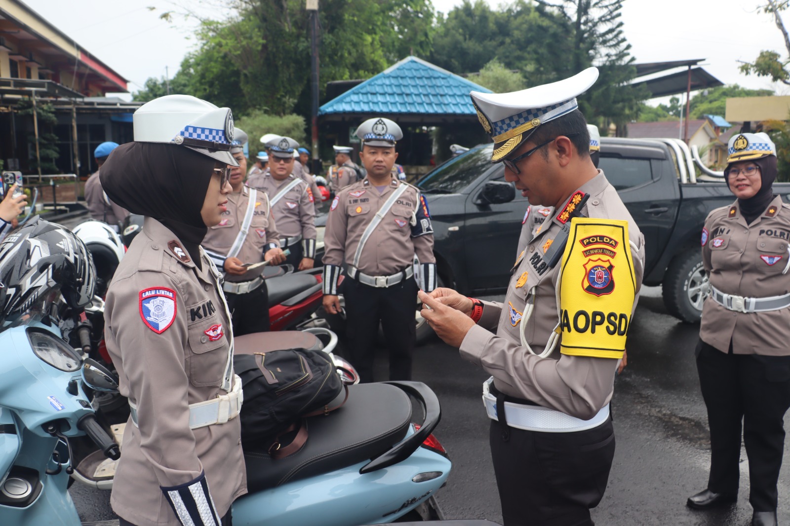 Gandeng Personel Propam, Dirlantas Pimpin Pemeriksaan Kendaraan Personel Ditlantas pada Operasi Zebr